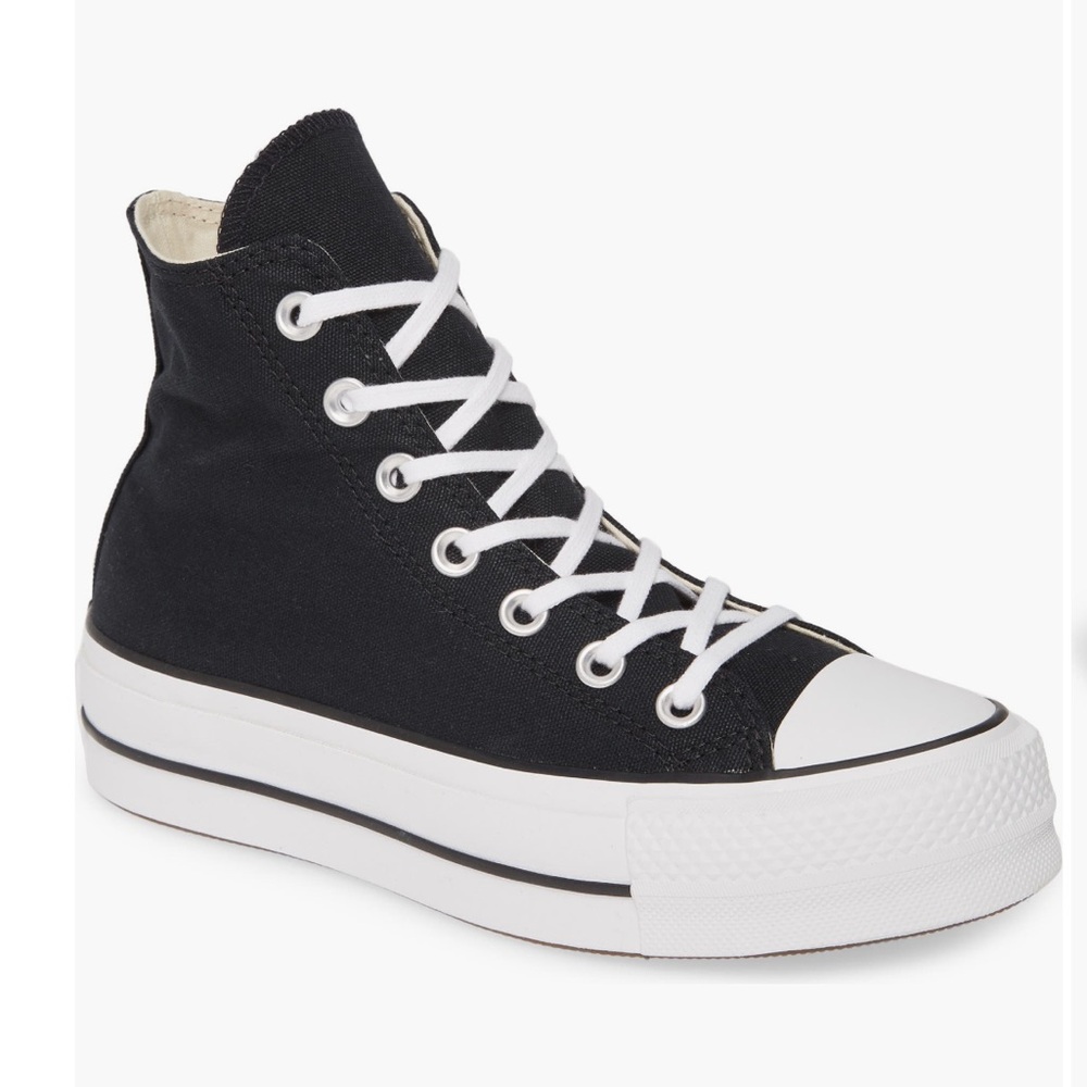 Converse Chuck Taylor All Star Platform - Women’s Size 8